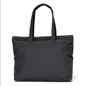 Lululemon on my level large tote 15L